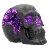 Geode Totenschädel Mit Violettem Gothic Glitter -Grusel Dekor Geschaft geode totenkopf mit violetten gothic glitzer geode skull with purple gothic glitter 39526 01
