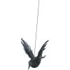 Fliegender Rabe Zum Aufhängen 2 Fliegender Rabe Zum Aufhängen -Grusel Dekor Geschaft rabe mit aufgestellten fluegeln schwarzer rabe als tier deko fuer halloween 25274