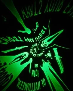 Scream Ghost Face Farbwechsel Projektor 9 Scream Ghost Face Farbwechsel Projektor -Grusel Dekor Geschaft scream projektor mit ghost face motiven in rot gruen blau scream dekoration scream fanartikel halloween beleuchtung halloween dekoration 53973 3