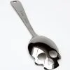 Totenschädel Servierlöffel 30cm -Grusel Dekor Geschaft totenkopf servierloeffel totenschaedel servierloeffel skull serving spoon 53490 01
